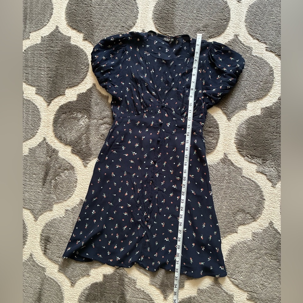 Cotton On Women's Short Sleeve Crepe V Neck Skater Dress Navy Sz XS floral ditsy - Picture 8 of 8